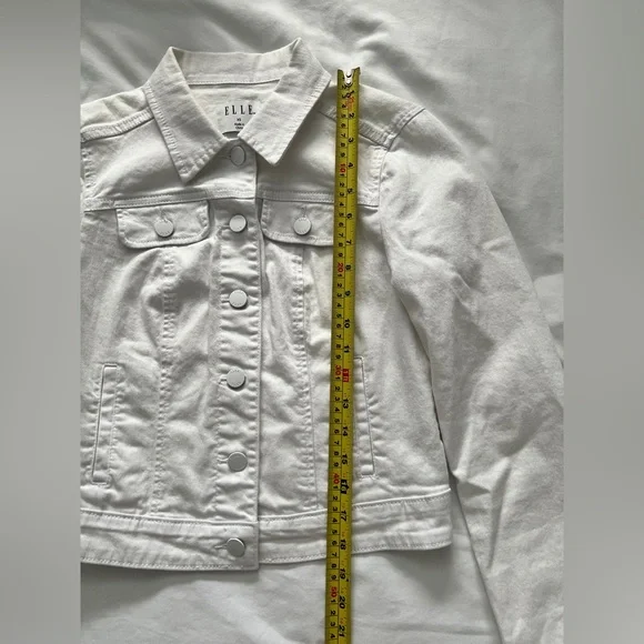 NWOT ELLE Women’s White Lightweight Stretch Jean Jacket Size X-Small - Picture 9 of 11